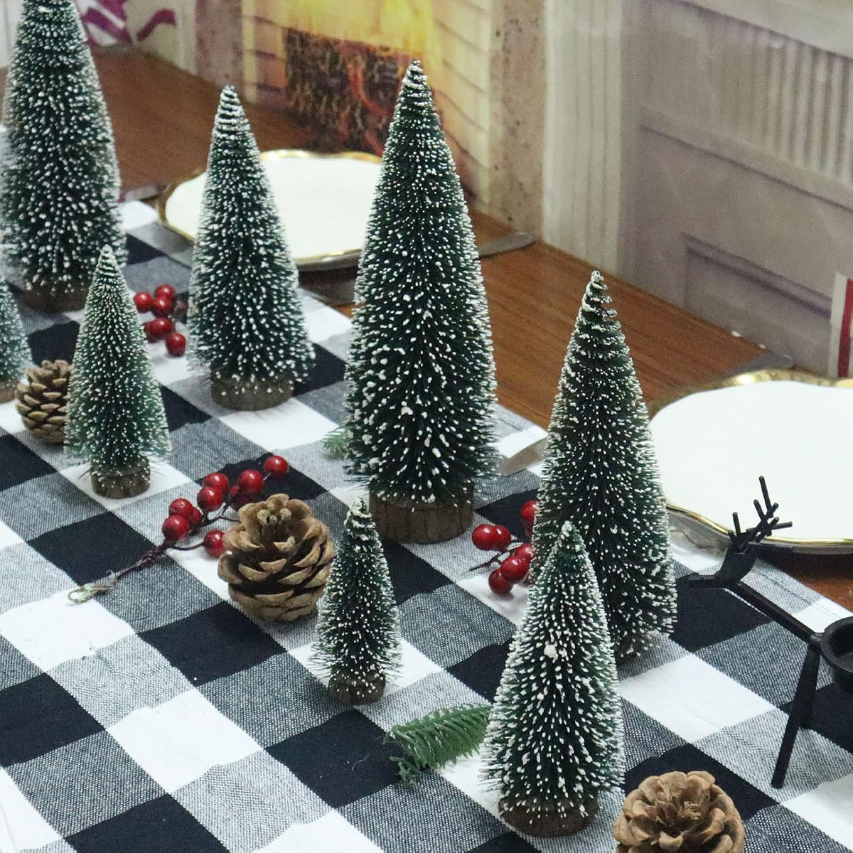 Small Christmas Tree,Mini Christmas Tree, Mini Pine Tree, Bottle Brush Fake Trees with Wooden Base for Tabletop Decorative (Plant Green)
